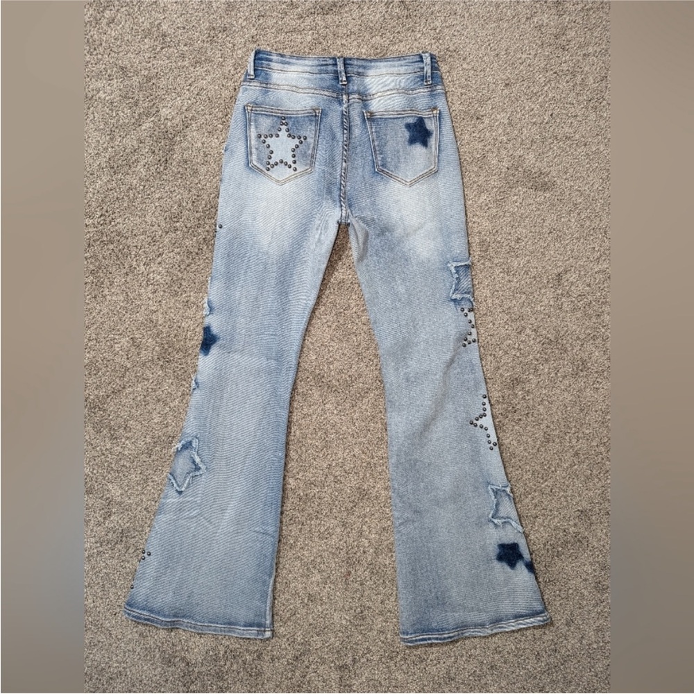 Oli & Hali Blue Star Pattern Flare Jeans
(Price is firm) - Picture 4 of 4